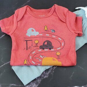 Baby Boy's 2 Piece Outfit Short Sleeve Bodysuit & Sweats NWT Size 3 mos